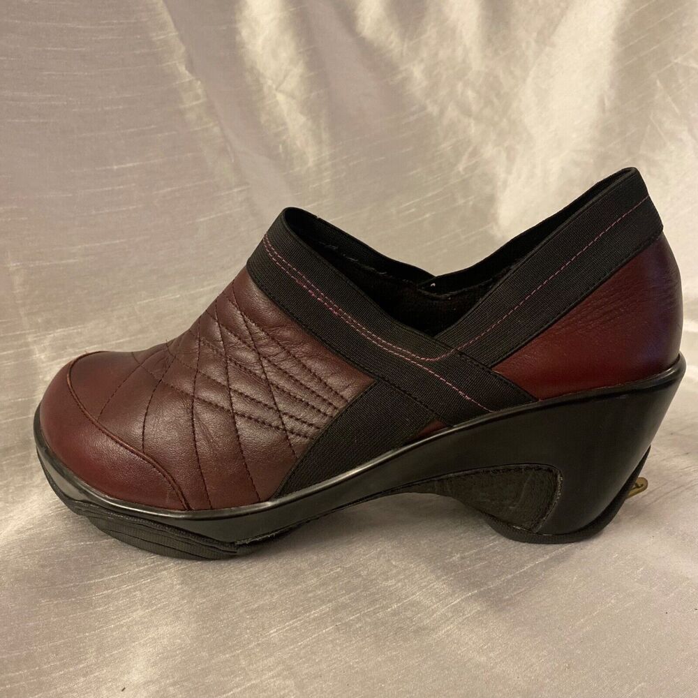 J41 Adventure On Burgundy Red Leather Clogs Shoes Stitched Womens 10.5